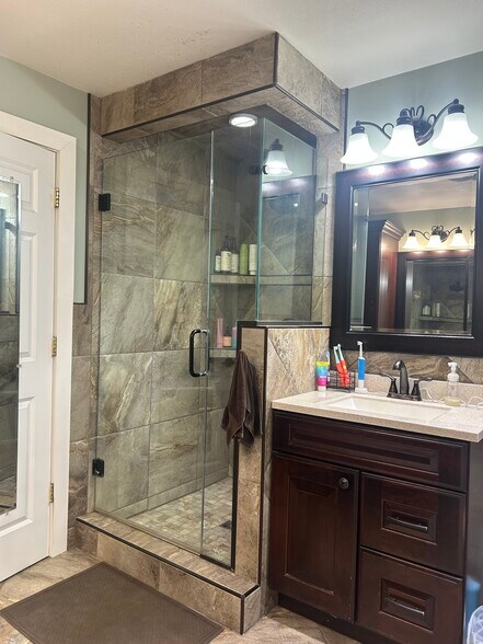 Building Photo - W4730 County Road B