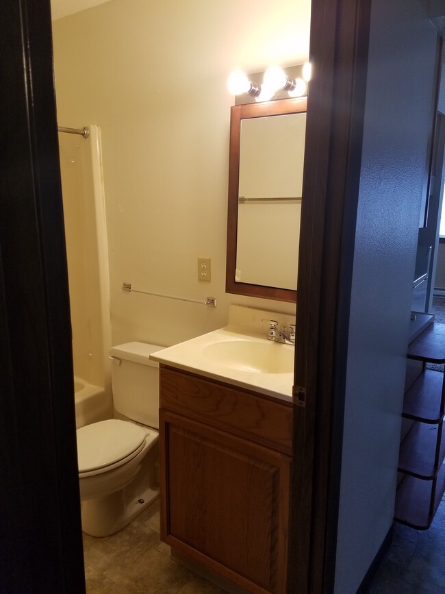 Brookside West Apartments 131 4th Ave W Grinnell IA 50112 Apartment