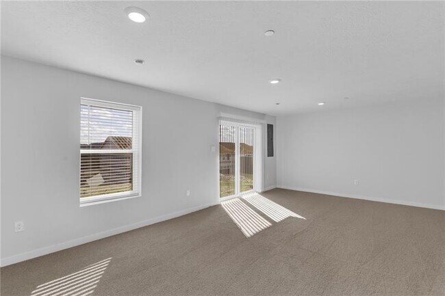 Building Photo - 126 Scotland Ln