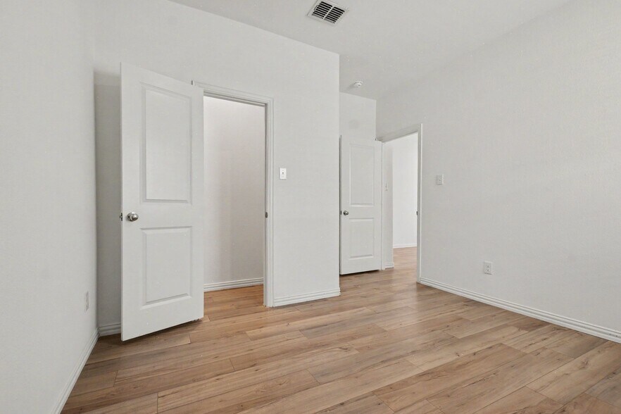 Building Photo - 1118 Mahogany Ln