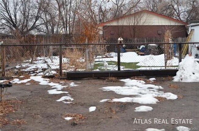 Building Photo - 7400 Leyden St