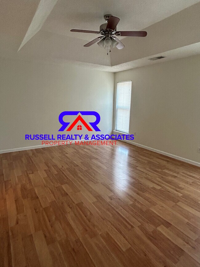 Building Photo - COMING SOON- One Level Garden Home in Alab...