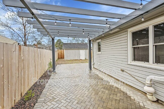 Building Photo - 2761 S Hazel Ct