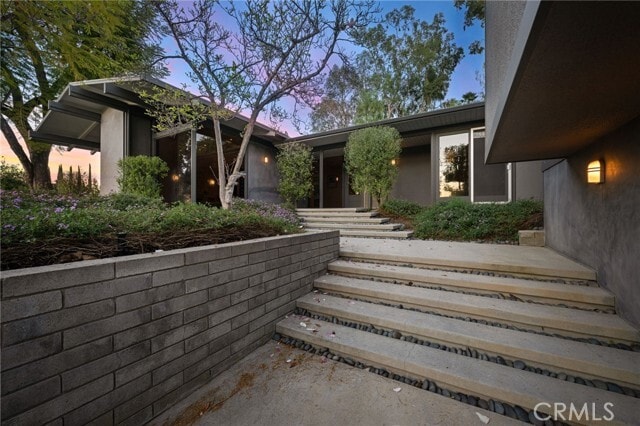 Building Photo - 4750 Poe Ave