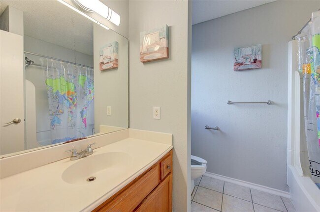 Building Photo - 1620 Good Day Dr