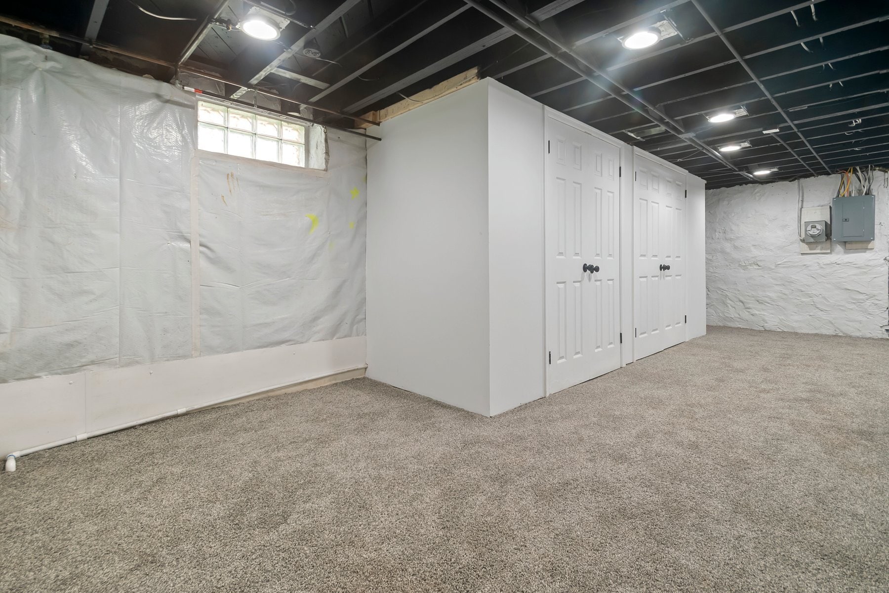 Building Photo - 3920 Wilke Ave