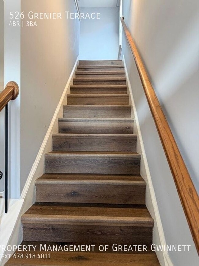 Building Photo - 526 Grenier Terrace NE