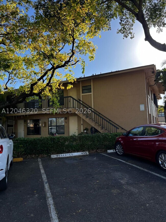 Building Photo - 2610 W 67th Pl