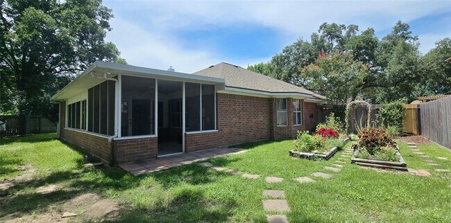 Building Photo - 19731 Dusty Creek Dr