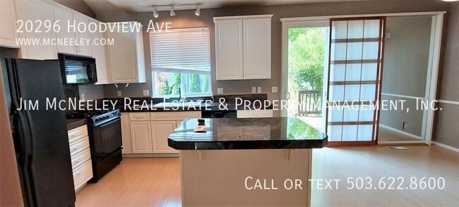 Building Photo - 20296 Hoodview Ave