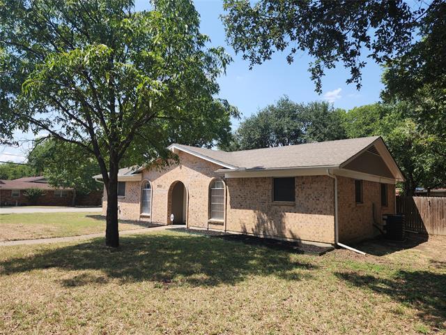Building Photo - 7501 Deaver Dr