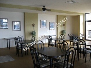 Building Photo - 1922 Everglades Dr