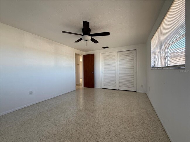 Building Photo - 3838 Beechwood Dr