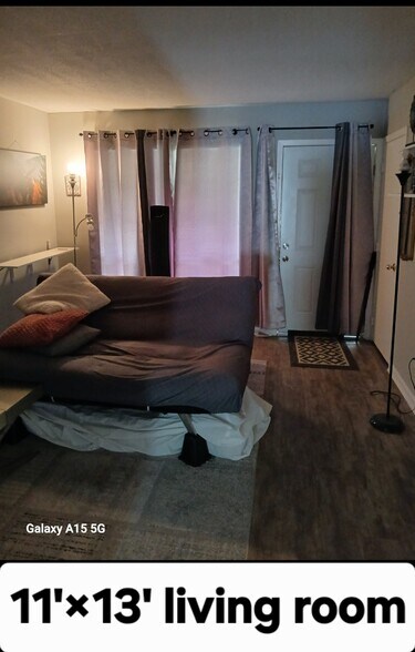 Building Photo - 6916 Bradshaw Dr