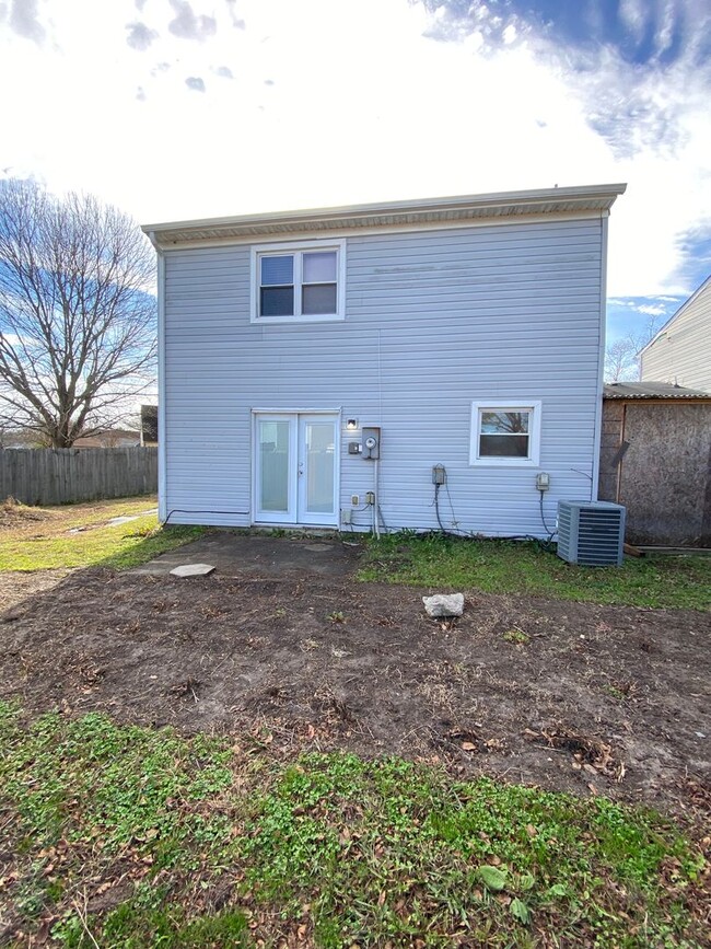 Building Photo - Charming 3 Bedroom Home in Virginia Beach ...