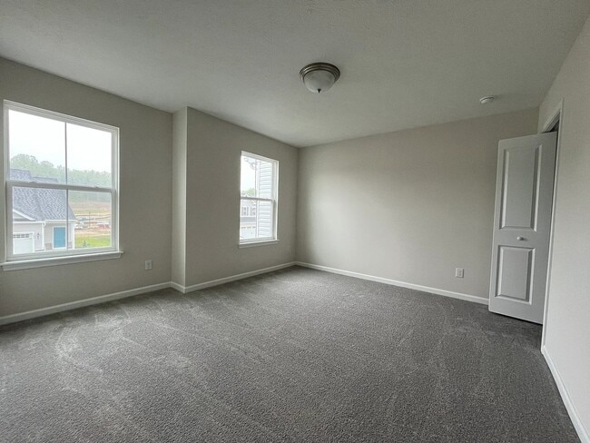 Building Photo - 1222 Elowen Wy