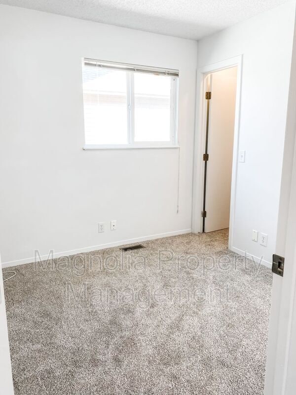 Building Photo - 4260 Ramblewood Dr