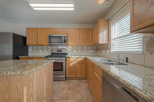 Building Photo - 6835 Brighton Hill Ln