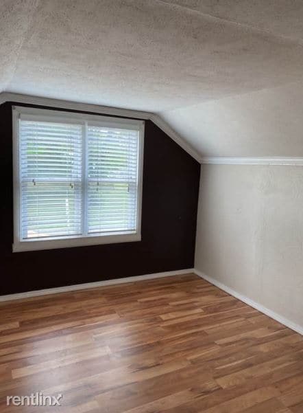 Building Photo - 3 br, 1 bath House - 907 W Webster St