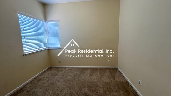 Building Photo - 402 Harlow Ct