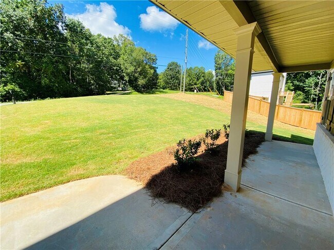 Building Photo - 3610 Leach Rd