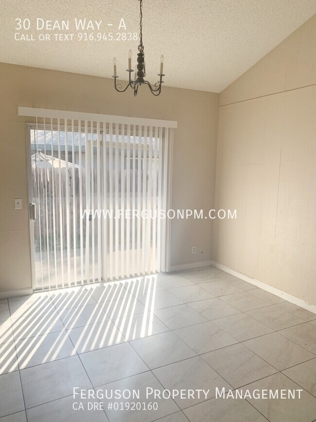 Building Photo - 30 Dean Way