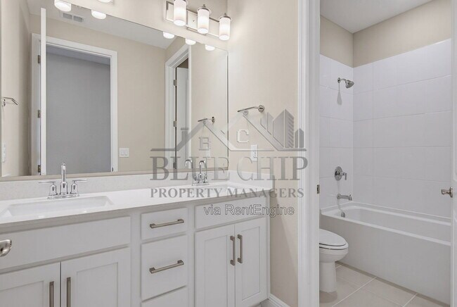 Building Photo - 1213 Pampus Dr