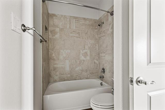 Building Photo - 705 Boardwalk Way