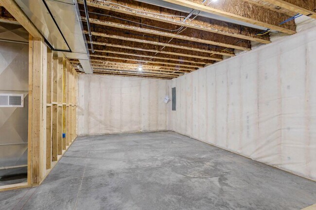 Building Photo - 3504 Green Pastures Ln