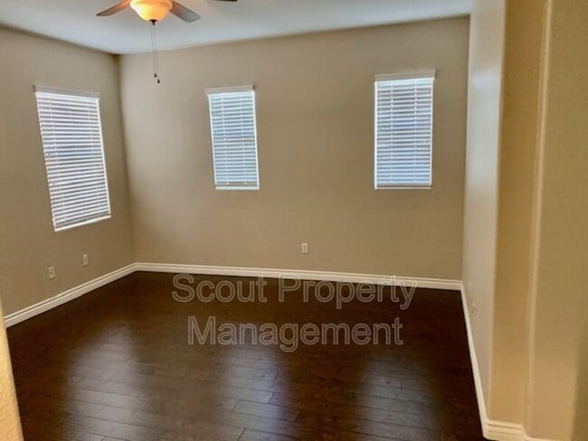 Building Photo - 28770 Oak Park Ln