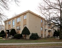 Building Photo - 3-848