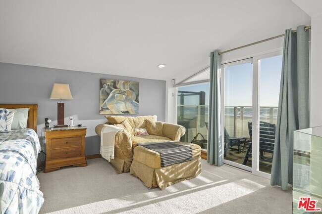 Building Photo - 1005 Ocean Dr