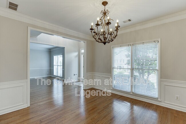 Building Photo - 1795 Lake Heights Cir
