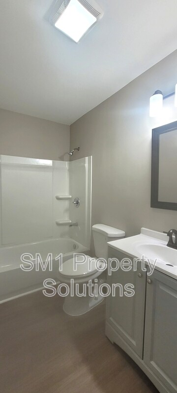 Building Photo - 2 Atlas Ct