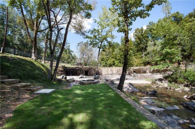 Building Photo - 5237 Meadows Mill Rd