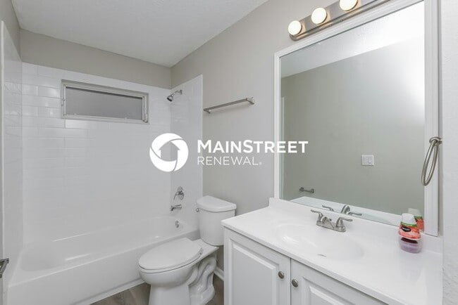 Building Photo - 3 Bedroom Pet-Friendly Home in PLANT CITY, FL with Main Street Renewal