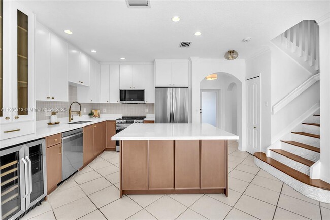 Building Photo - 2867 SW 125th Ave