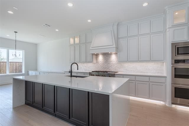 Building Photo - 10342 Great Days Dr