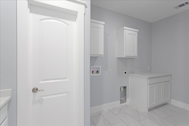 Building Photo - 2355 Co Rd 376