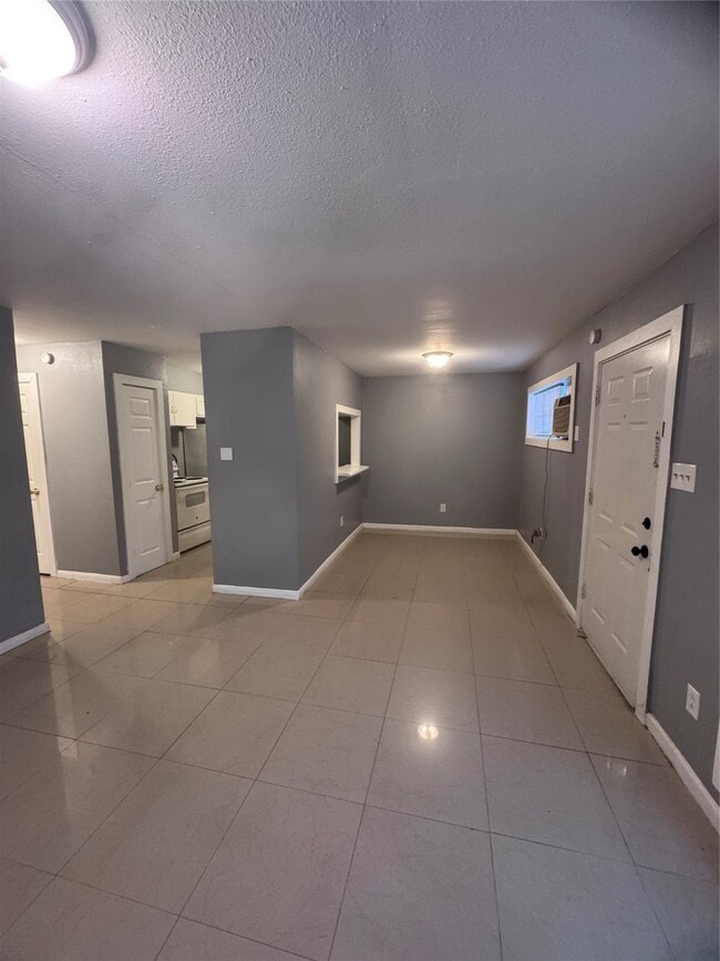 Building Photo - 4807 Mallow St