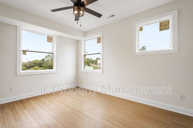 Building Photo - 1322 N 31st St