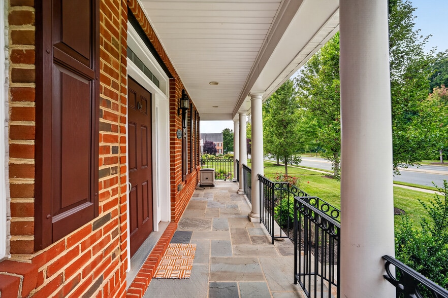 Building Photo - 23202 Evergreen Ridge Dr