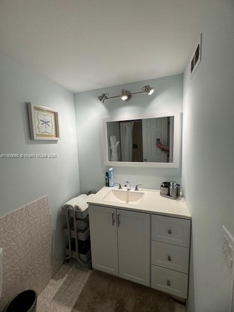 Building Photo - 1817 S Ocean Dr