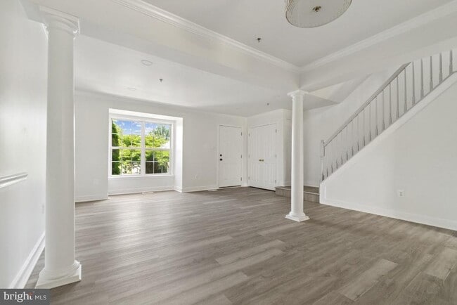 Building Photo - 1109 Pomelo Ct