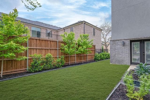 Building Photo - 3812 Beechwood Ln