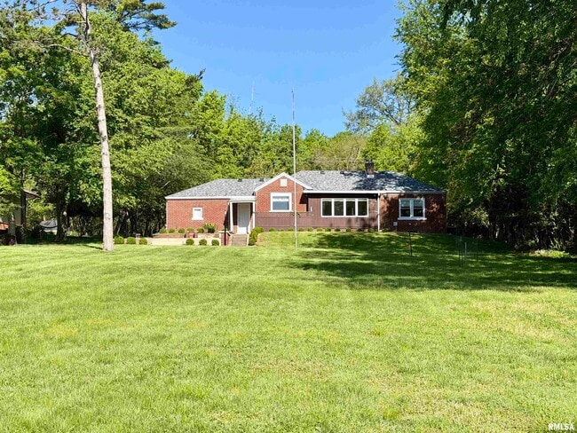 Building Photo - 136 E Hazel Dell Ln