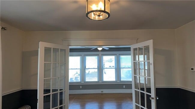 Building Photo - 54-54 Waltham St