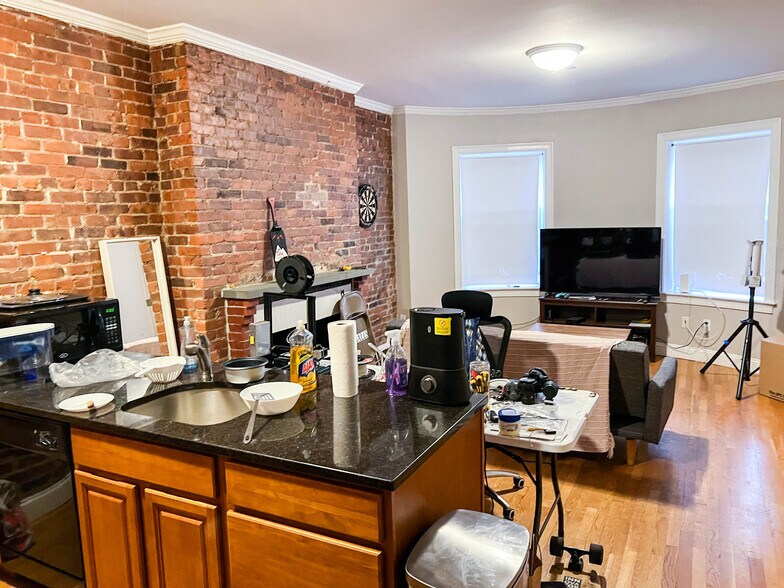 Building Photo - 23 St Lukes Rd