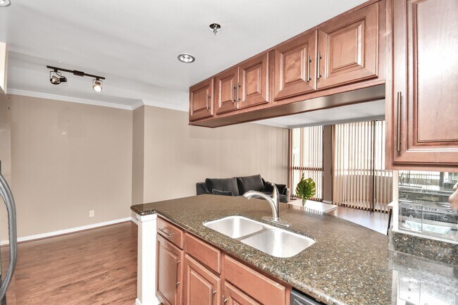 Building Photo - 3525 Sage Rd