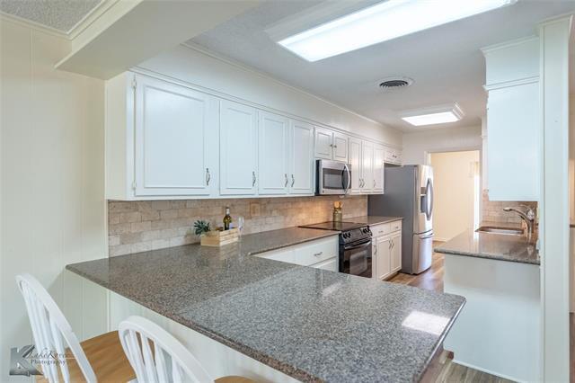 Building Photo - 3317 Santa Monica Dr
